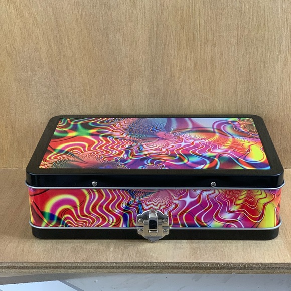 Other - Tin box with closure